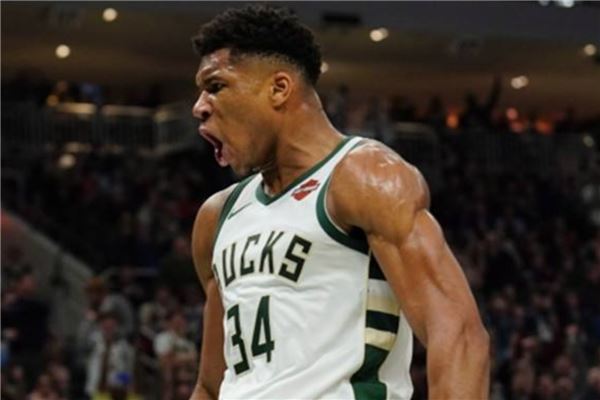 各自团队突 各自团队突