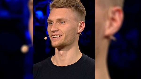 也折射出阿 也折射出阿