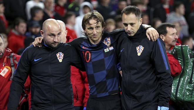 反复易手 反复易手